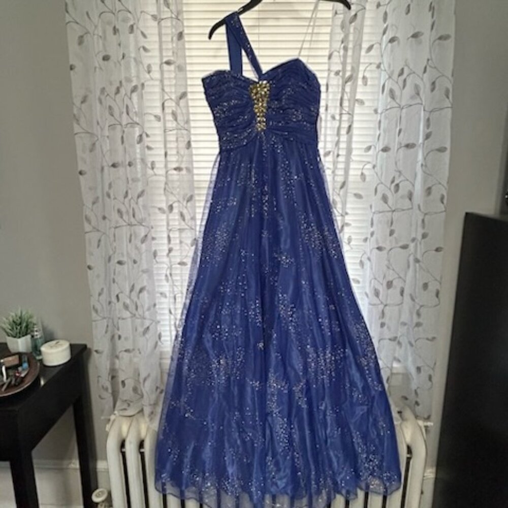 deb - Junior Special Occasion Dress, Size 5